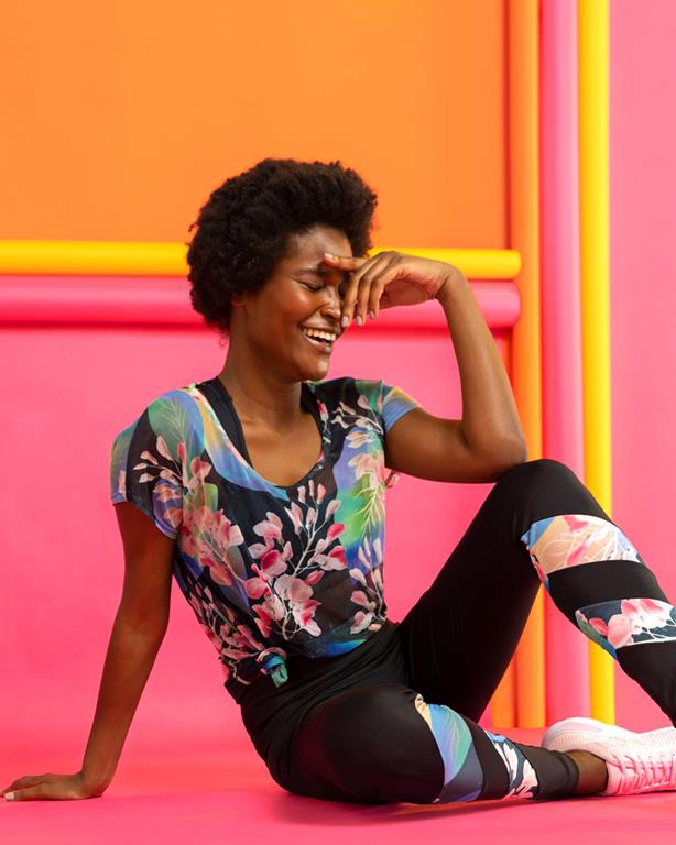 Calça Legging Feminina Oxer Recortes Estampados