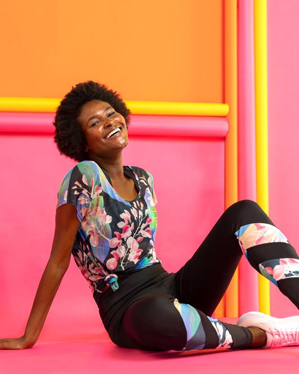 Calça Legging Feminina Oxer Recortes Estampados