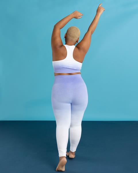 Top Fitness com Bojo Removível Oxer Baixa Sustentação Yoga sem Costura
