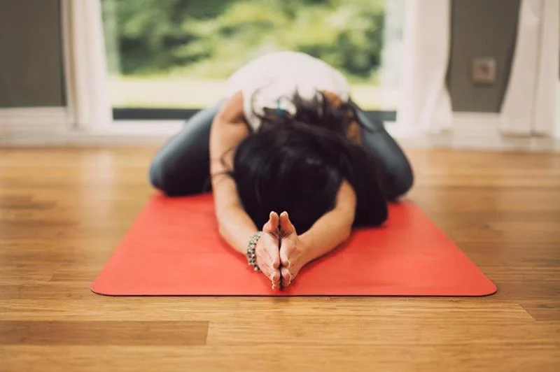 Quais são os benefícios da yoga para saúde física e mental? - Oxer Brasil