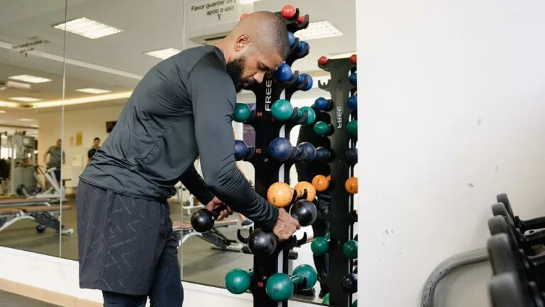 musculação na academia